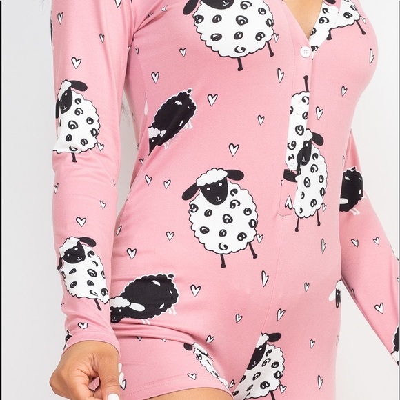 Sheep Print V-neck Button Romper - Picture 4 of 5